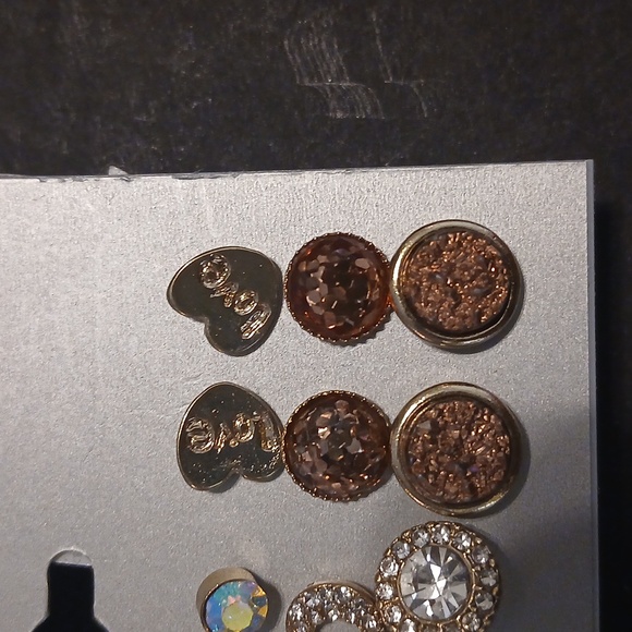 Lux accessories multi stud earring set - Picture 2 of 7